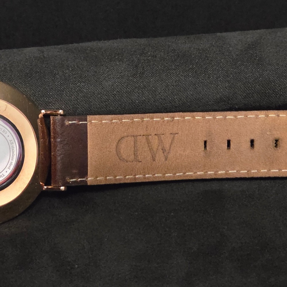 Daniel Wellington Wrist Watch Mens OS Brown Leather Gold Analog Classic - Picture 2 of 5
